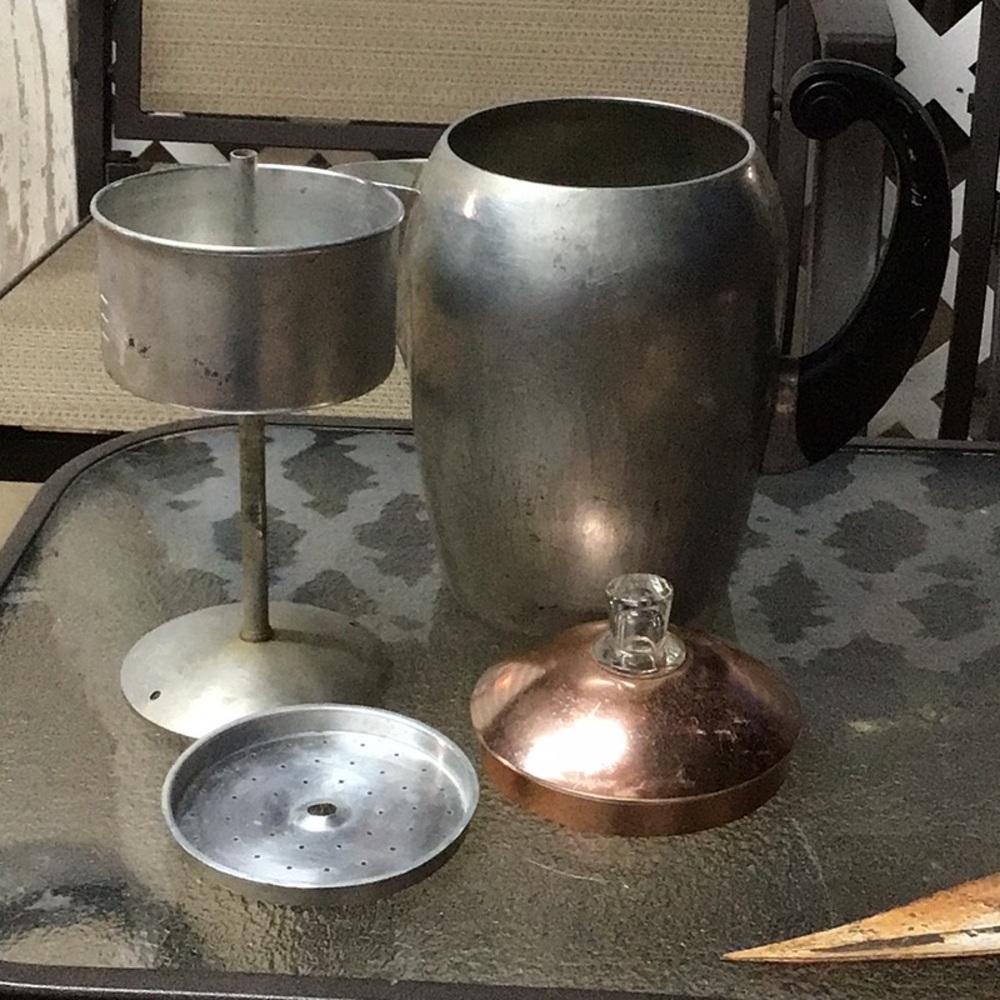 VINTAGE  WEAR-EVER ALUMINUM COFFEE POT PERCOLATOR